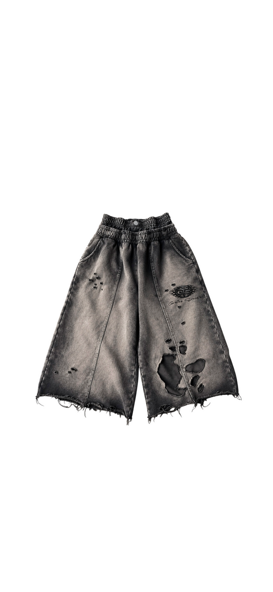 3/4 Snakeskin Patch Shorts